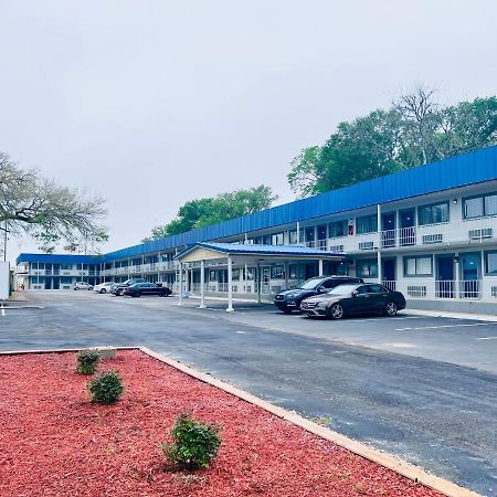 Budget Inn And Suites Crowley Buitenkant foto
